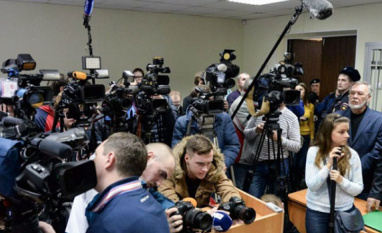 Журналіст у суді zib.com